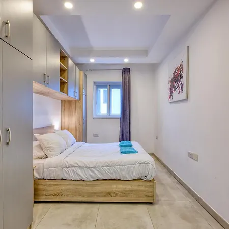 Hub 3br Close To Seafront With Ac * Gzira