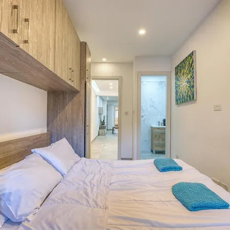 Lägenhet Hub 3br Close To Seafront With Ac