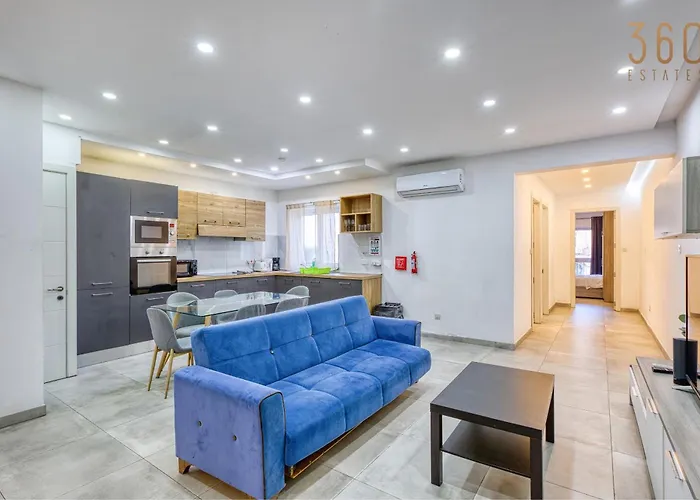 Apartment Hub 3br Close To Seafront With Ac