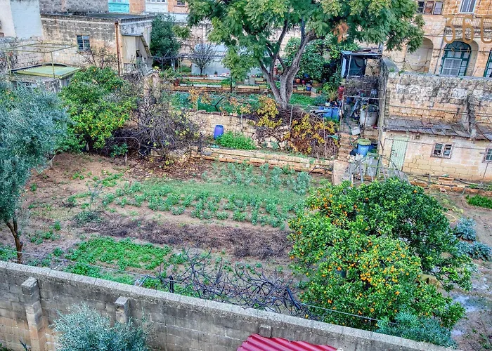 Apartment Hub 3br Close To Seafront With Ac Gzira