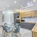 Hub 3br Close To Seafront With Ac *