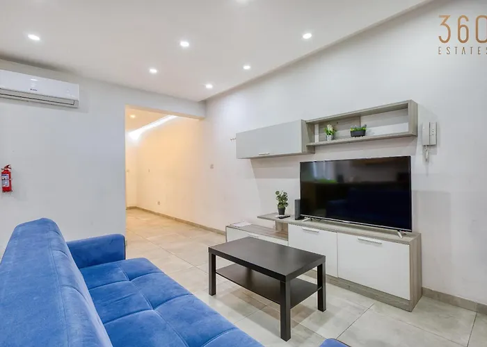 Hub 3br Close To Seafront With Ac 아파트