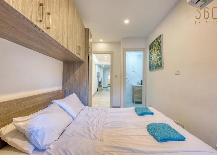 Lejlighed Hub 3br Close To Seafront With Ac